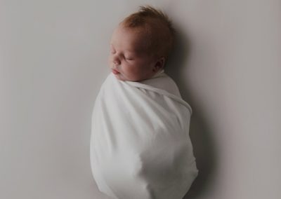 newborn baby glasgow, swaddled newborn baby, baby portrait glasgow, sleeping newborn baby